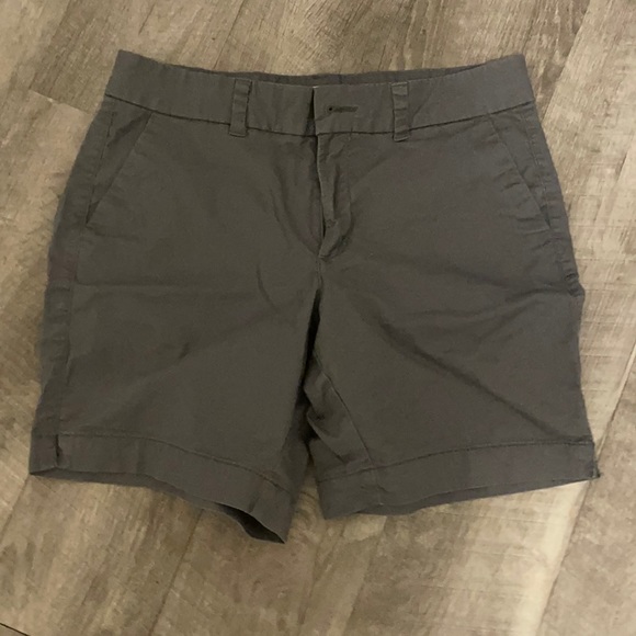 Old Navy Pants - Old Navy shorts. Size 4